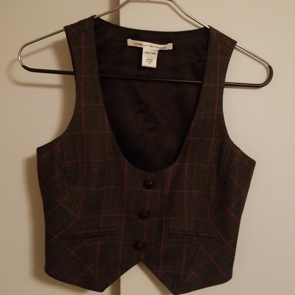 Gray & fuschia vest - Picture 1 of 4